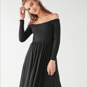 Ribbed Knit Off the Shoulder Midi Dress